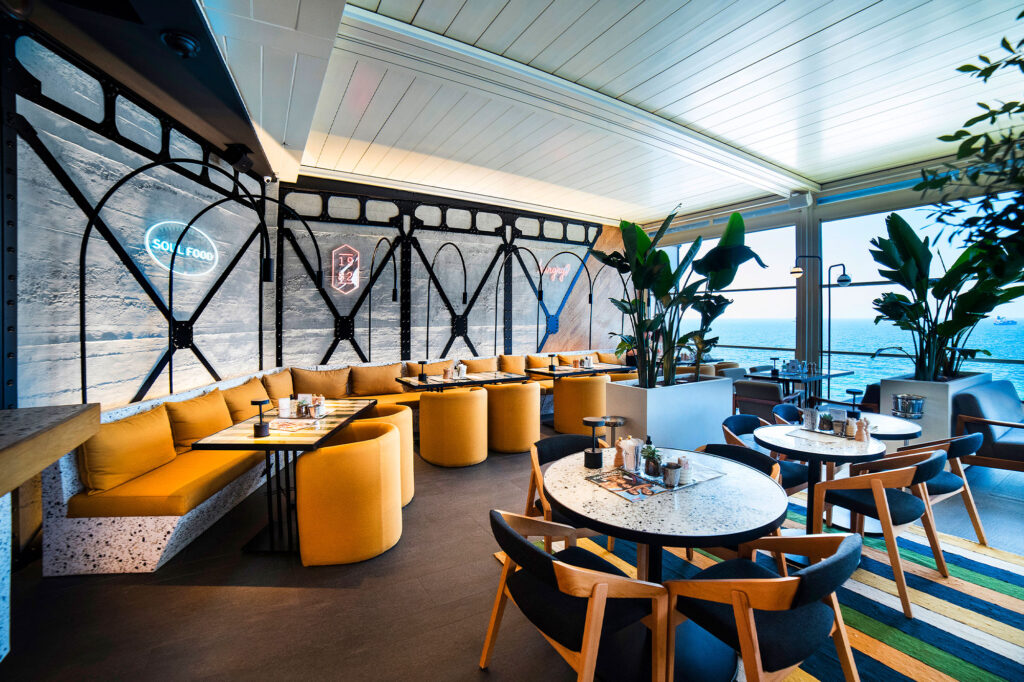 Wall Panel application in Vakkorama Cafe