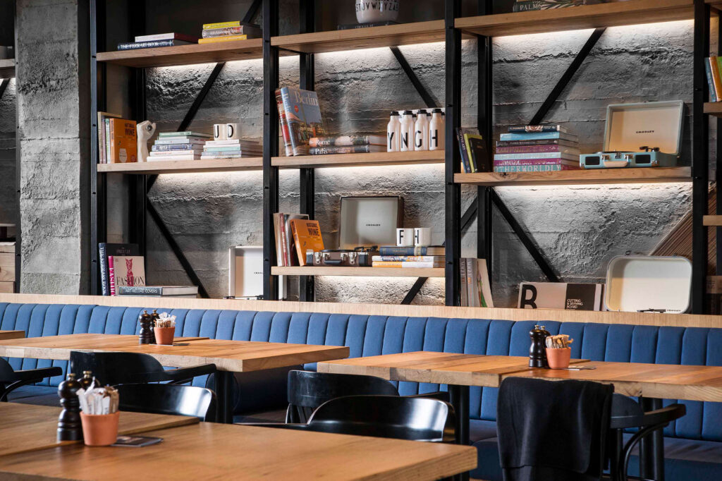 Wall Panel application in Vakkorama Cafe