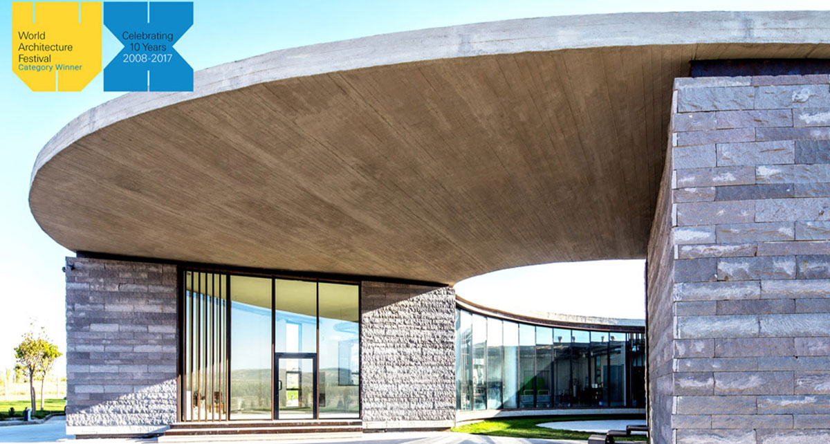 Ödüllü Proje: 38° 30° Çiftliği