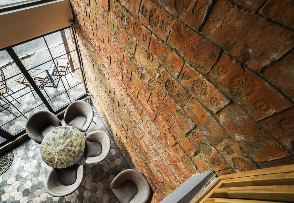 Study Mate Duvar Paneli Uygulaması.