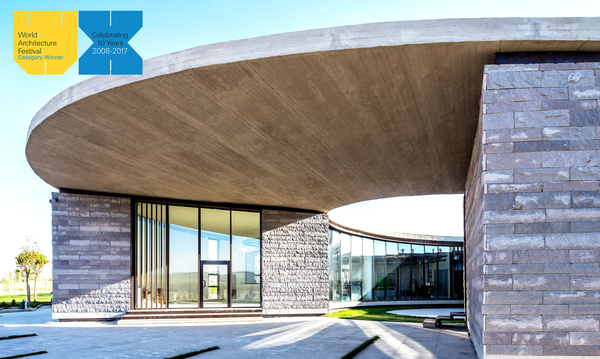 The Farm Of 38° 30°