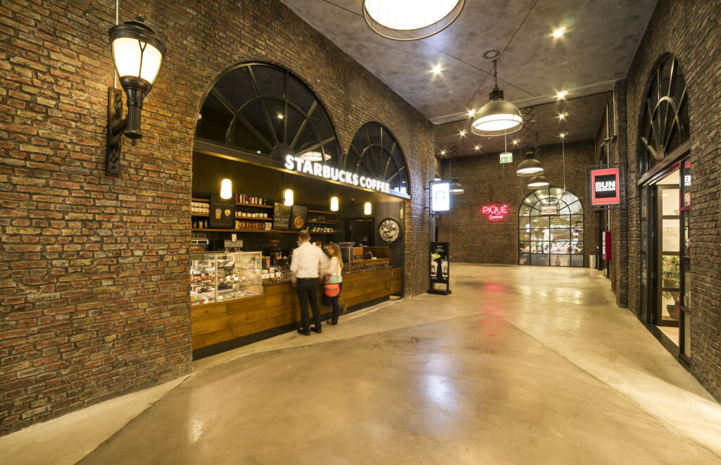 Bilkent Station AVM Duvar Paneli Uygulaması