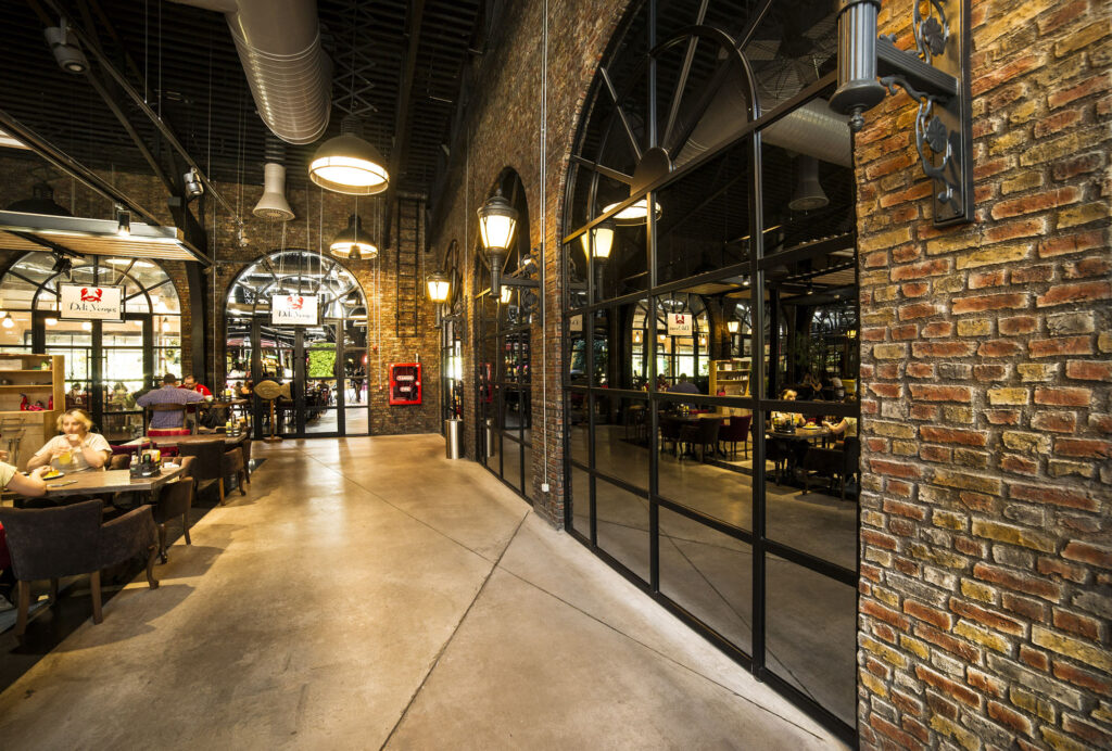 Bilkent Station AVM Duvar Paneli Uygulaması