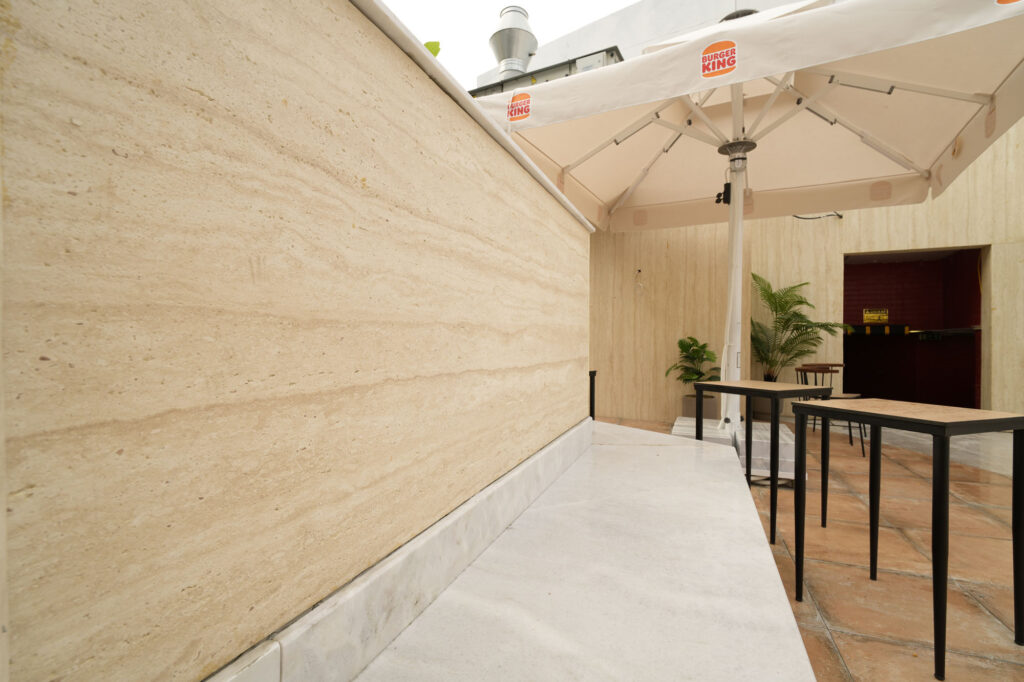 Burger King Projesi Duvar Paneli uygulaması