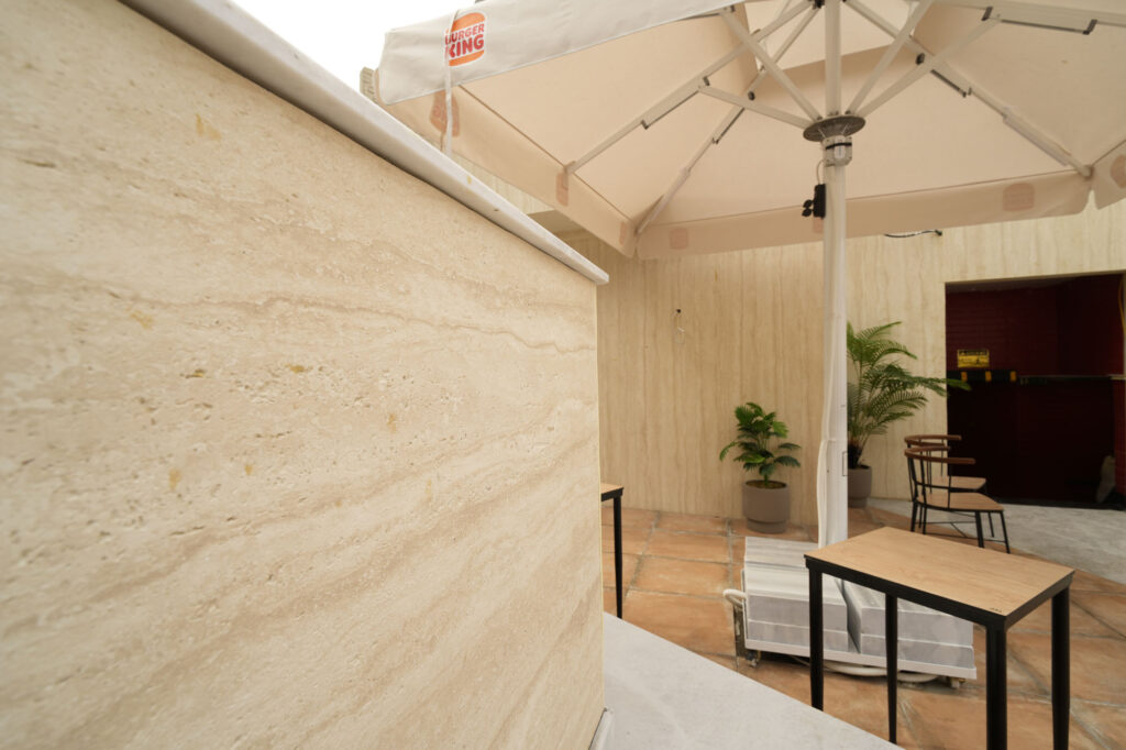 Burger King Projesi Duvar Paneli uygulaması