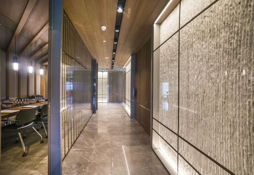 Seba İnşaat HQ Duvar Paneli Uygulaması.