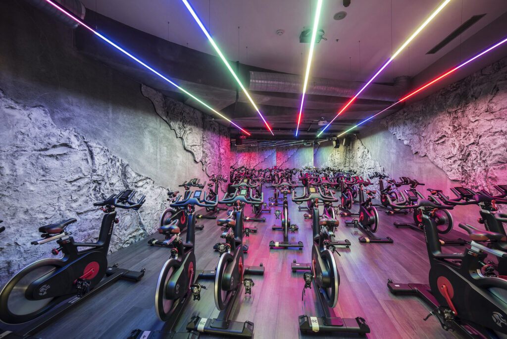 Macfit Spor Salonu Duvar Paneli Uygulaması.