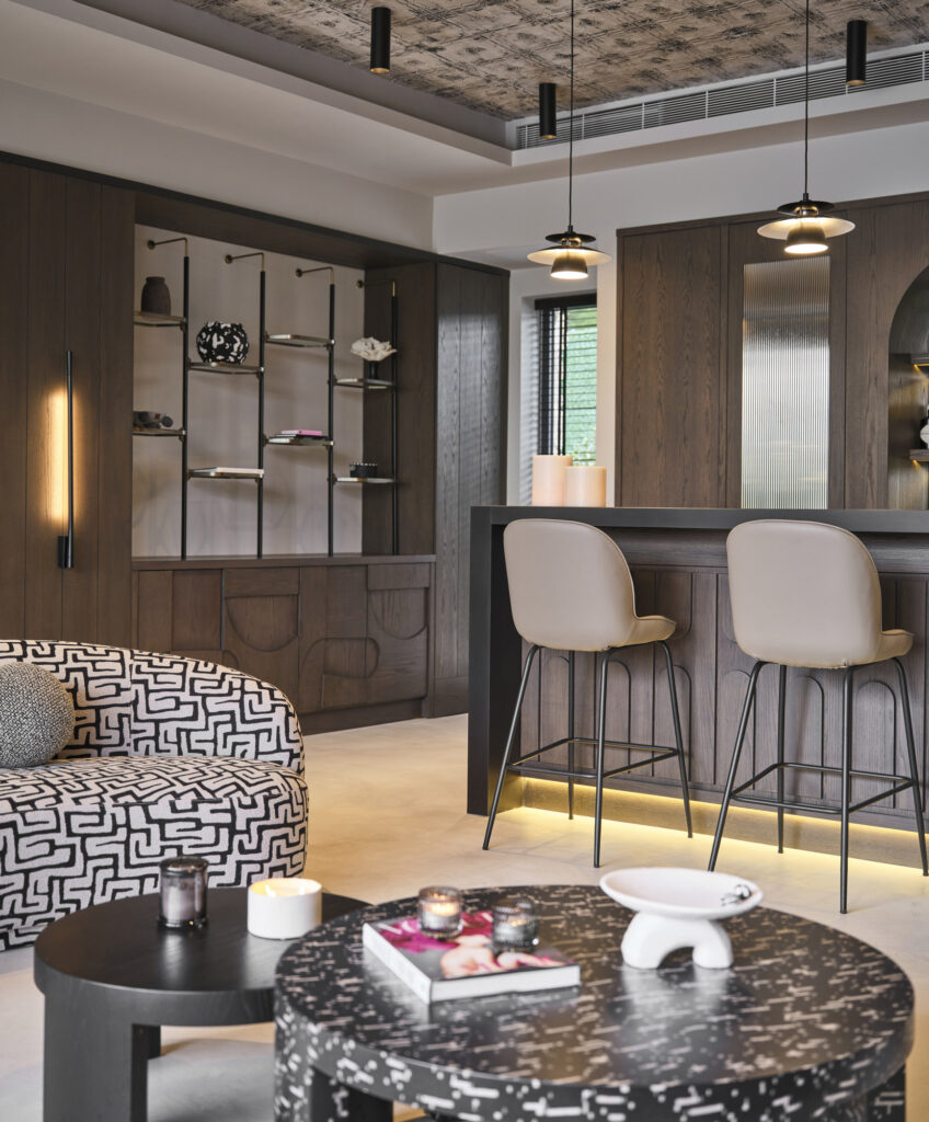 Narlıdere Pool House Duvar Paneli Uygulaması.