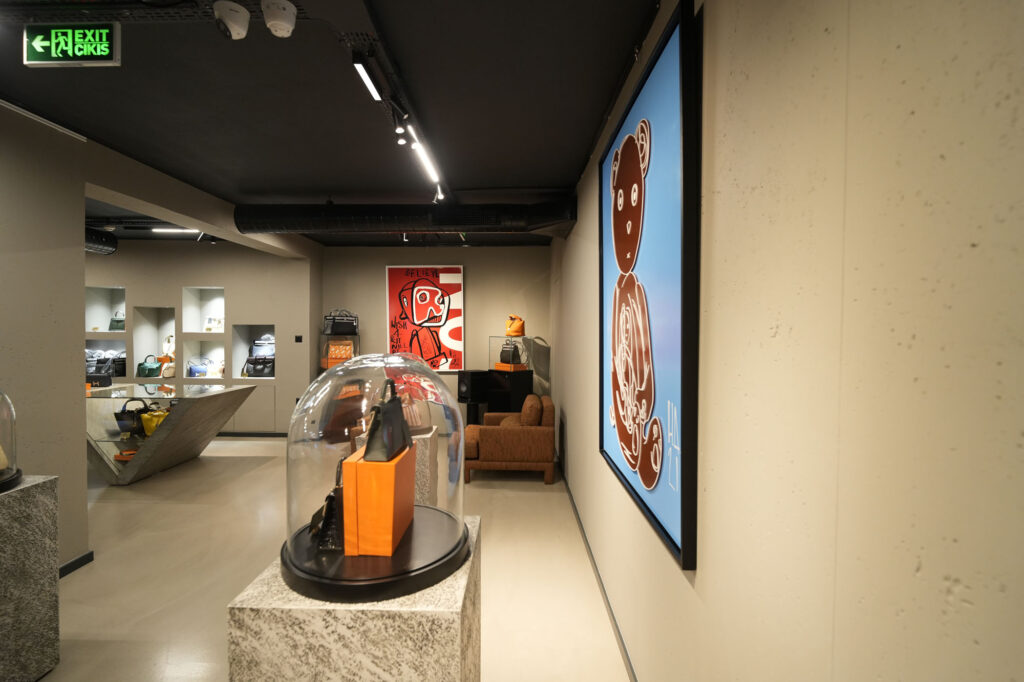 Wall Panel application in Ersan Diamond Showroom