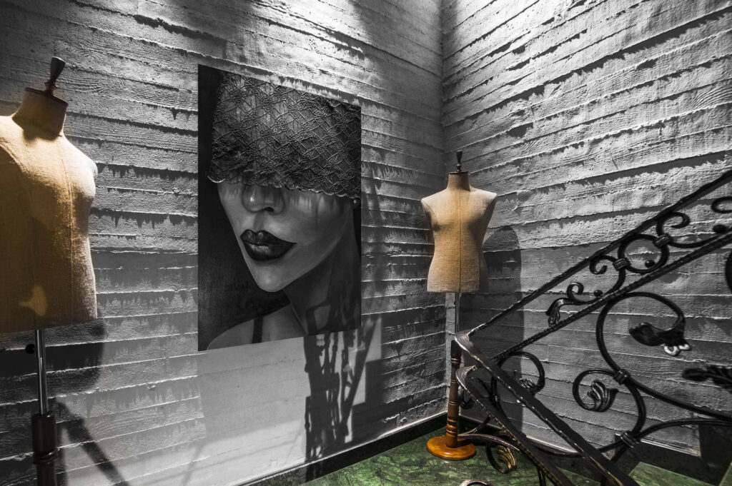 Wall Panel application in Faruk Saraç Boutique