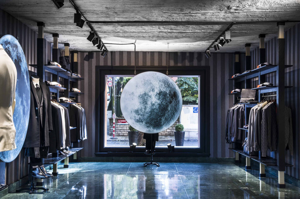 Wall Panel application in Faruk Saraç Boutique