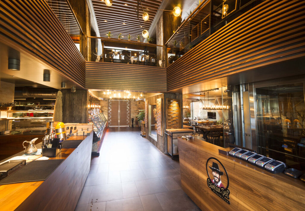 Gürkan Şef Steakhouse Duvar Paneli Uygulaması.