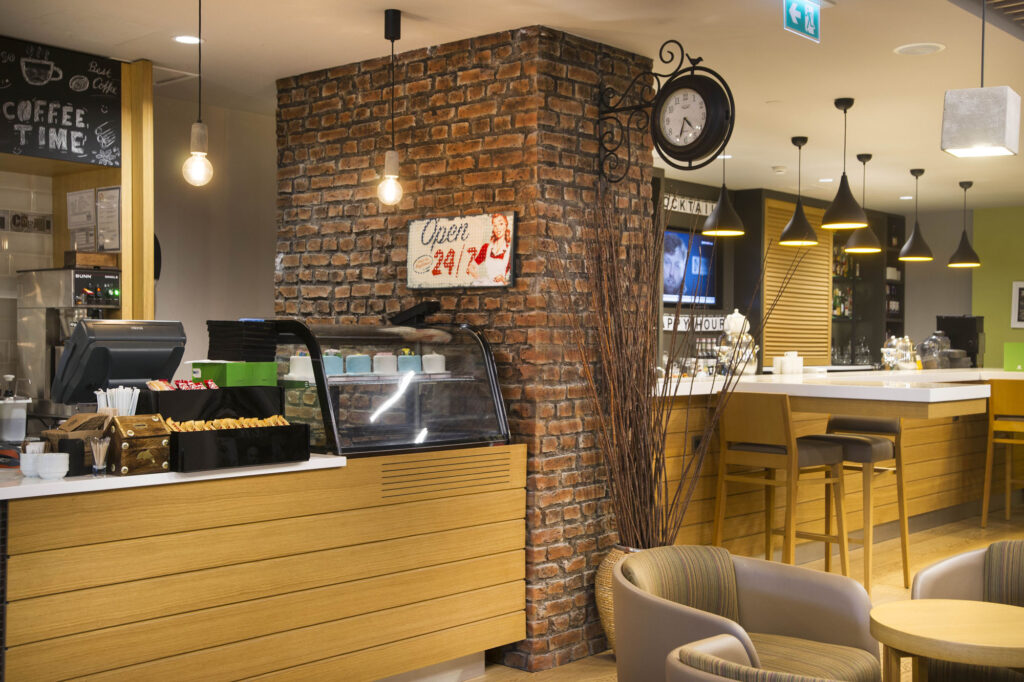 Wall Panel application in Holiday Inn Hotel