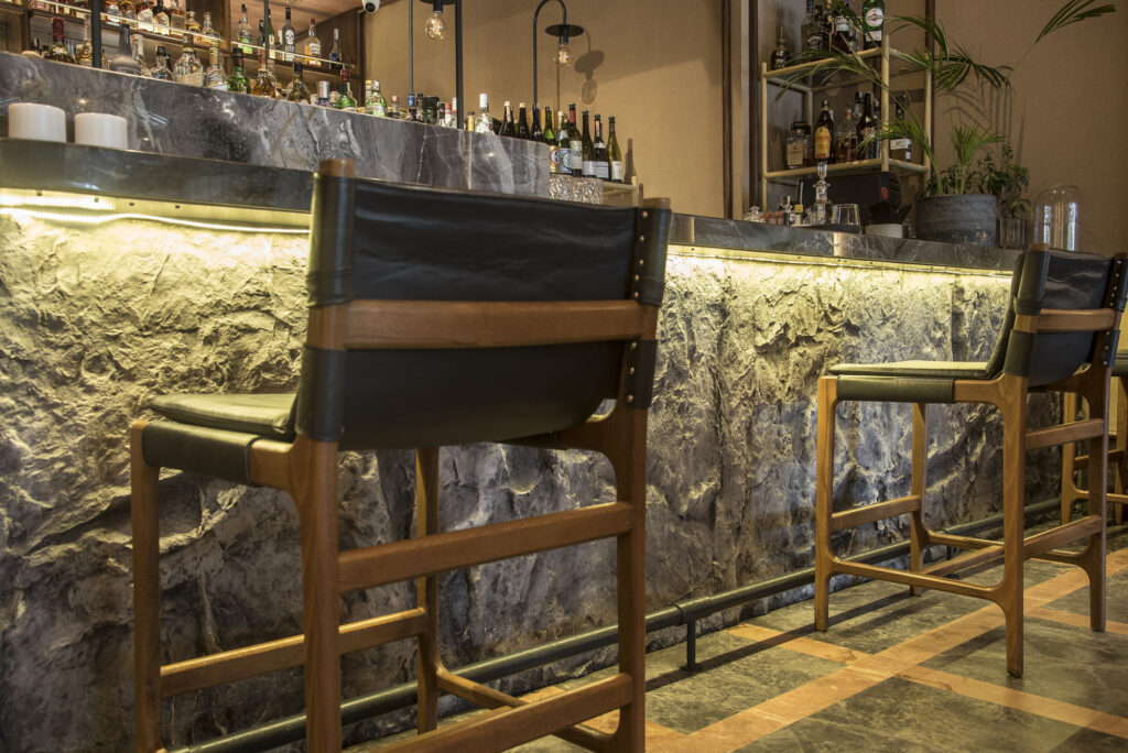 Inari Omakase Duvar Paneli Uygulaması.