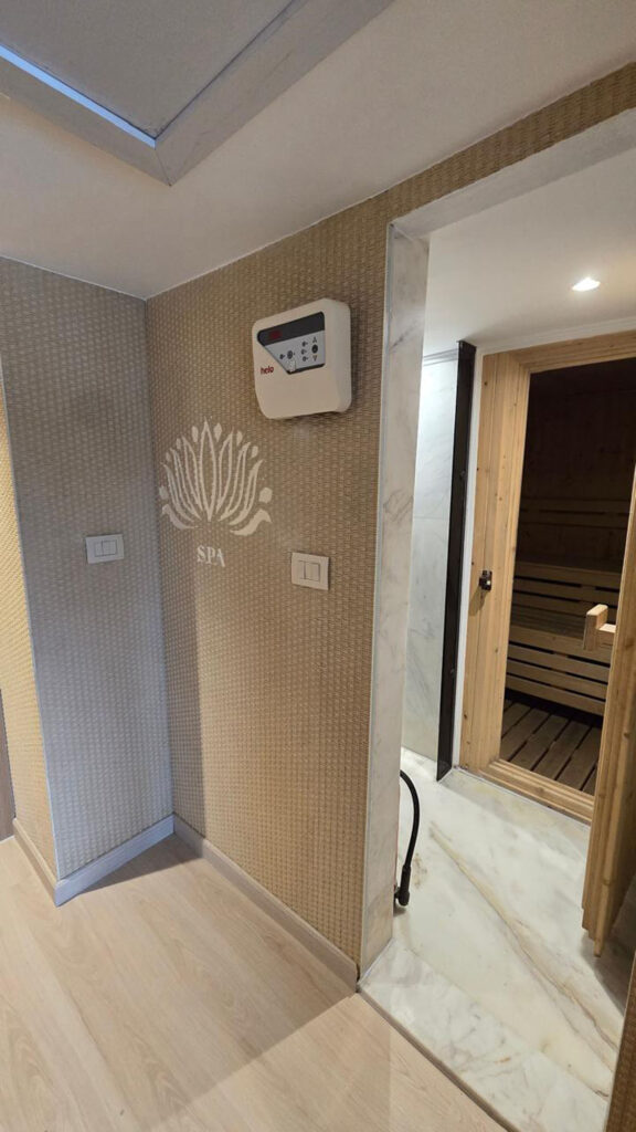 Le Fayan II Cruise Ship Duvar Paneli Uygulaması.