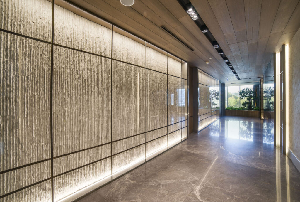 Seba İnşaat HQ Duvar Paneli Uygulaması.