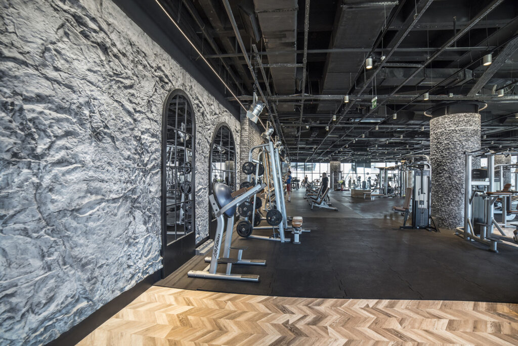 Macfit Spor Salonu Duvar Paneli Uygulaması.