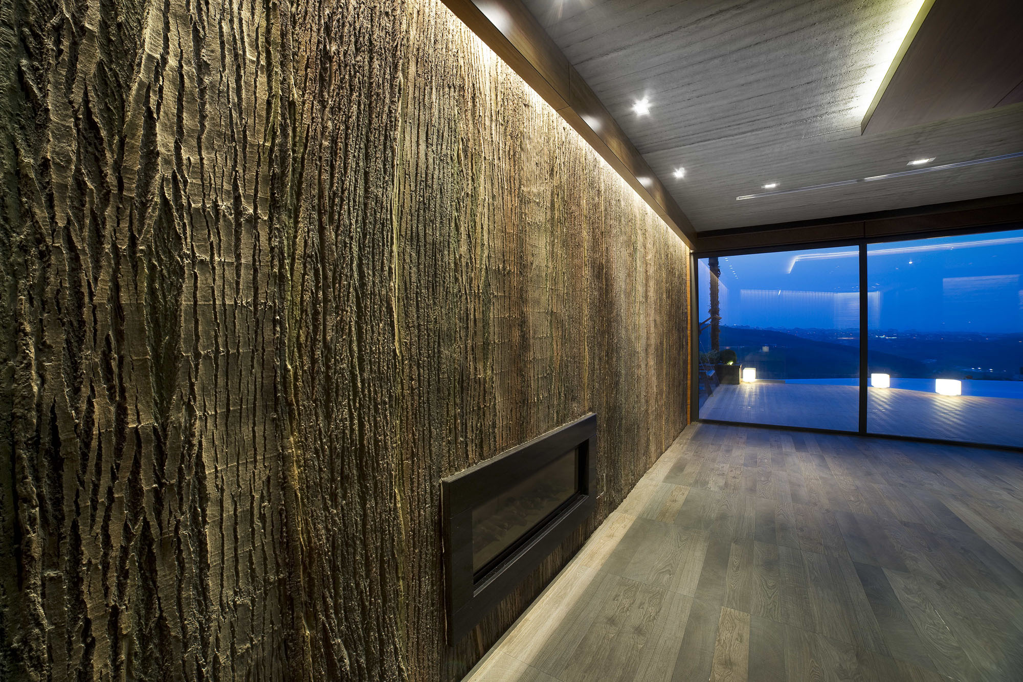 Artstone | A.T House