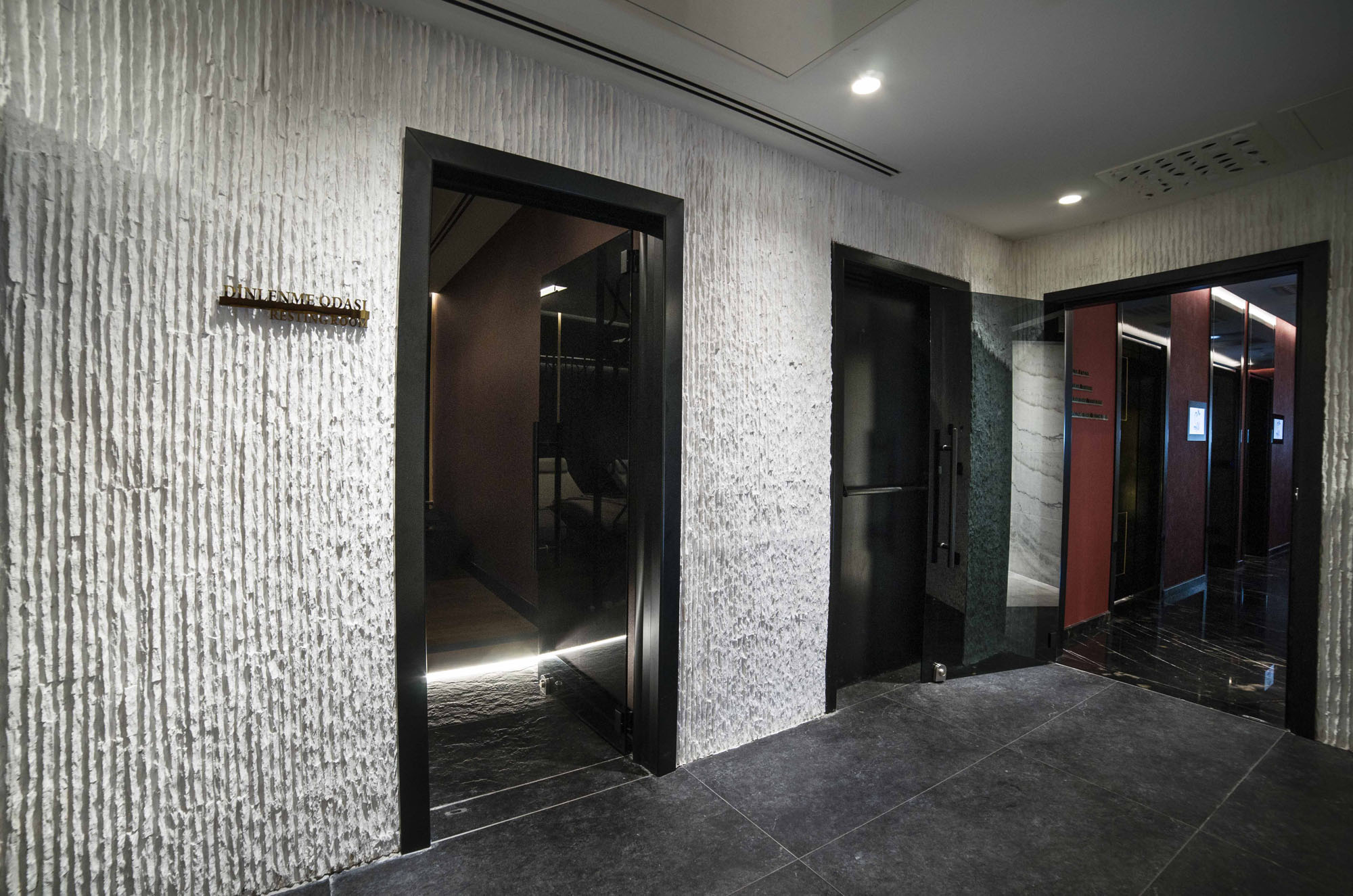 Artstone | Ramada Hotel