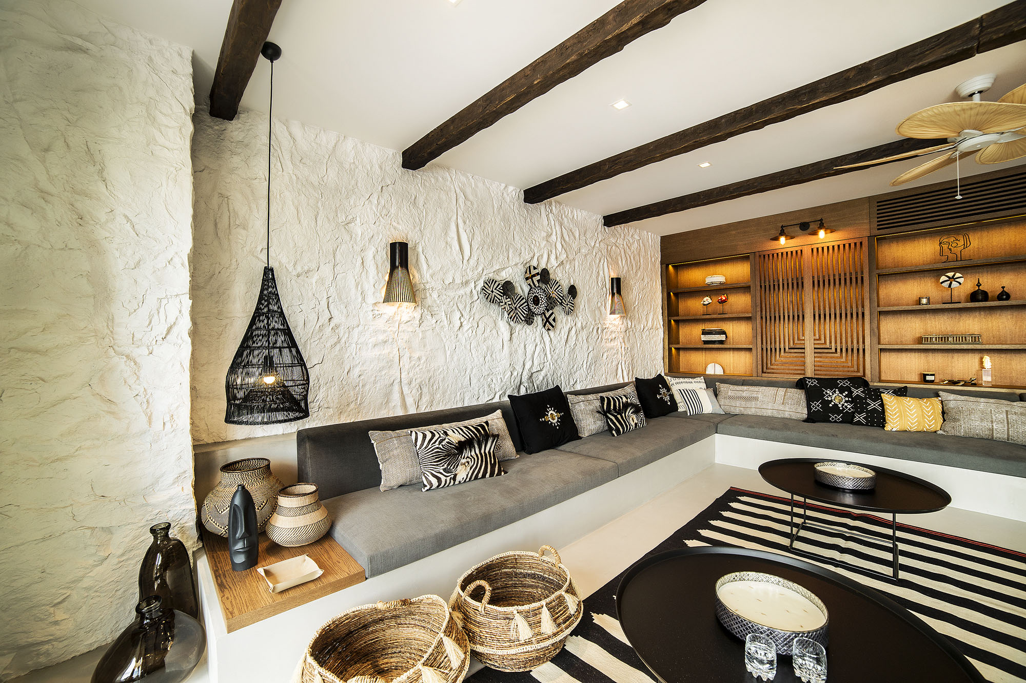 Artstone | Rumeli Pool House