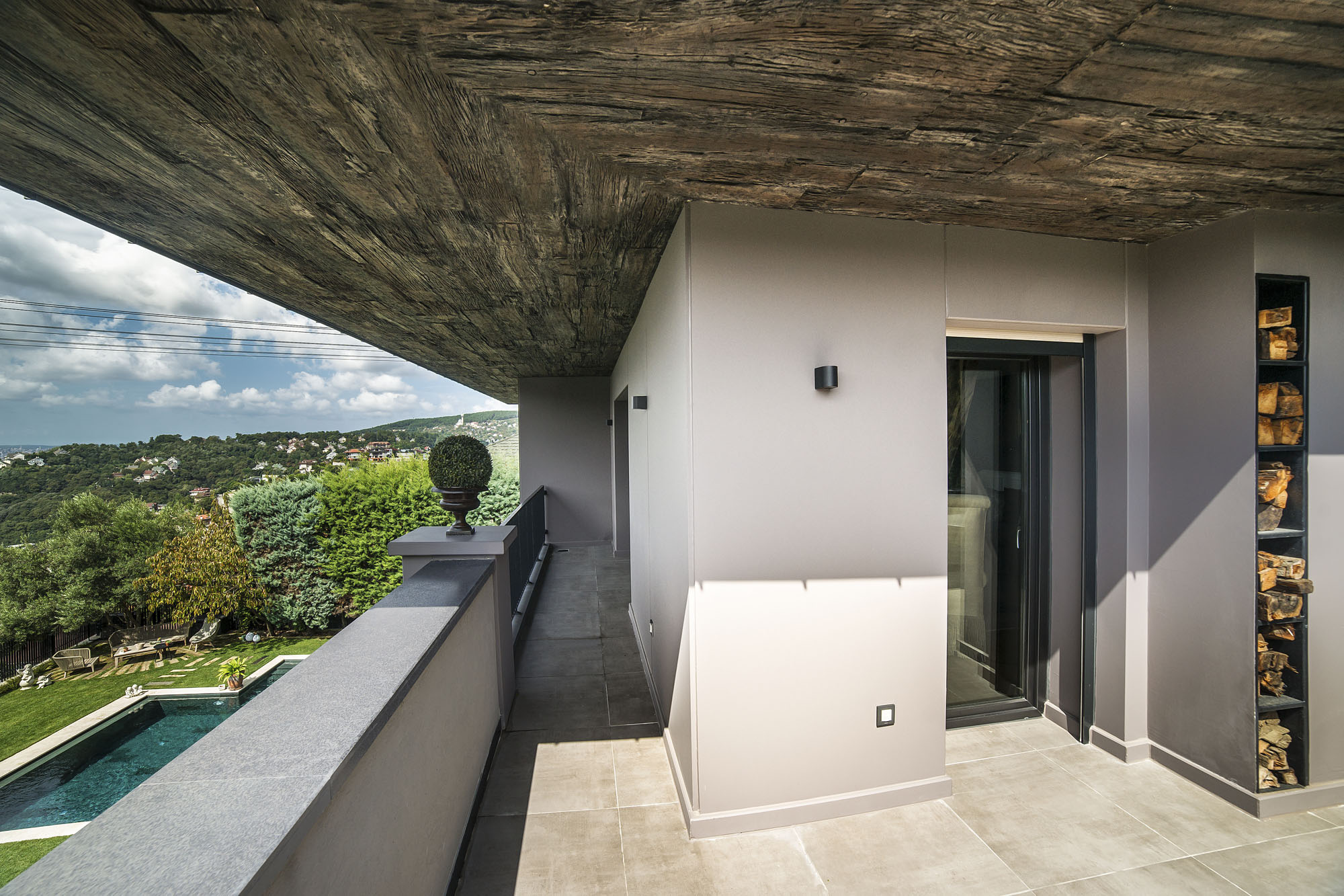 Artstone | T.k House