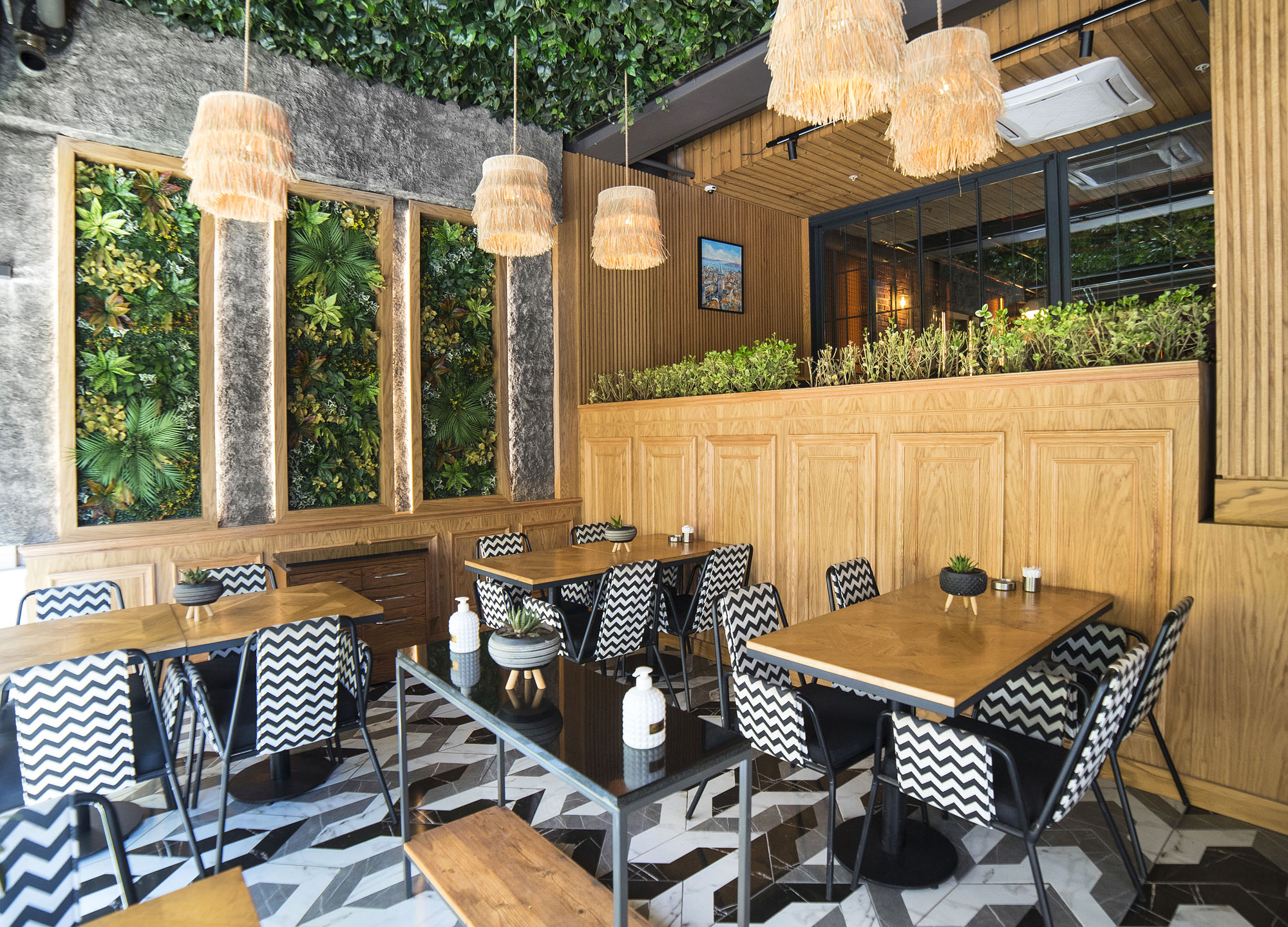 Artstone | Dosso Dossi Hotel