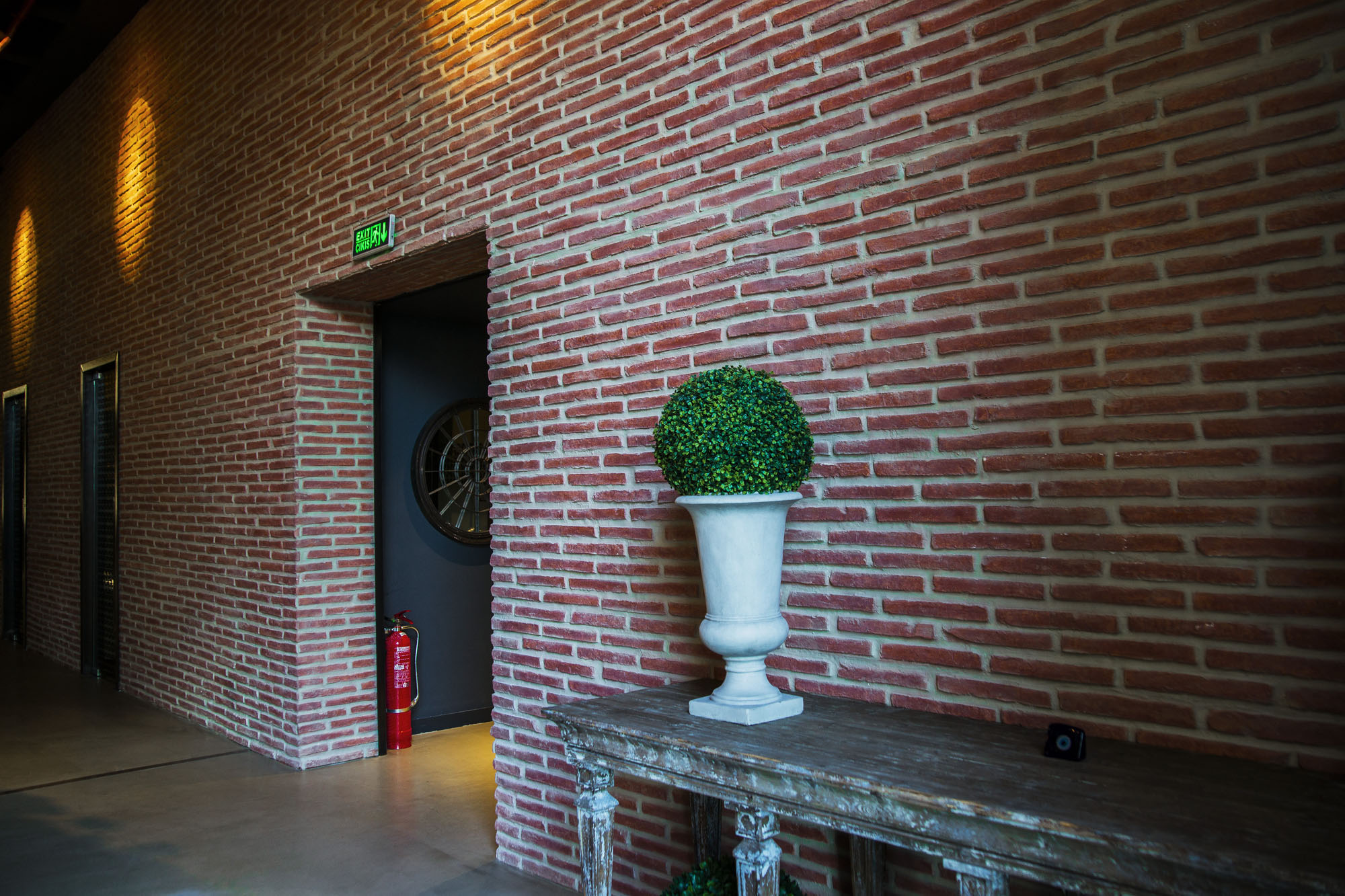 Artstone | Figür Tourism HQ