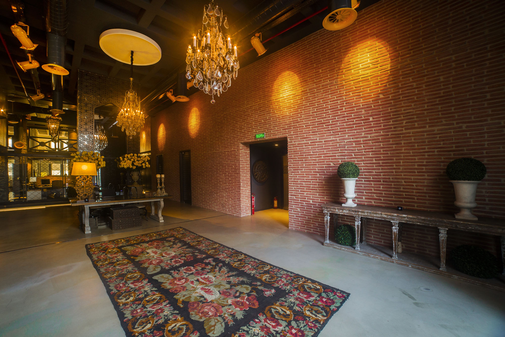 Artstone | Figür Tourism HQ