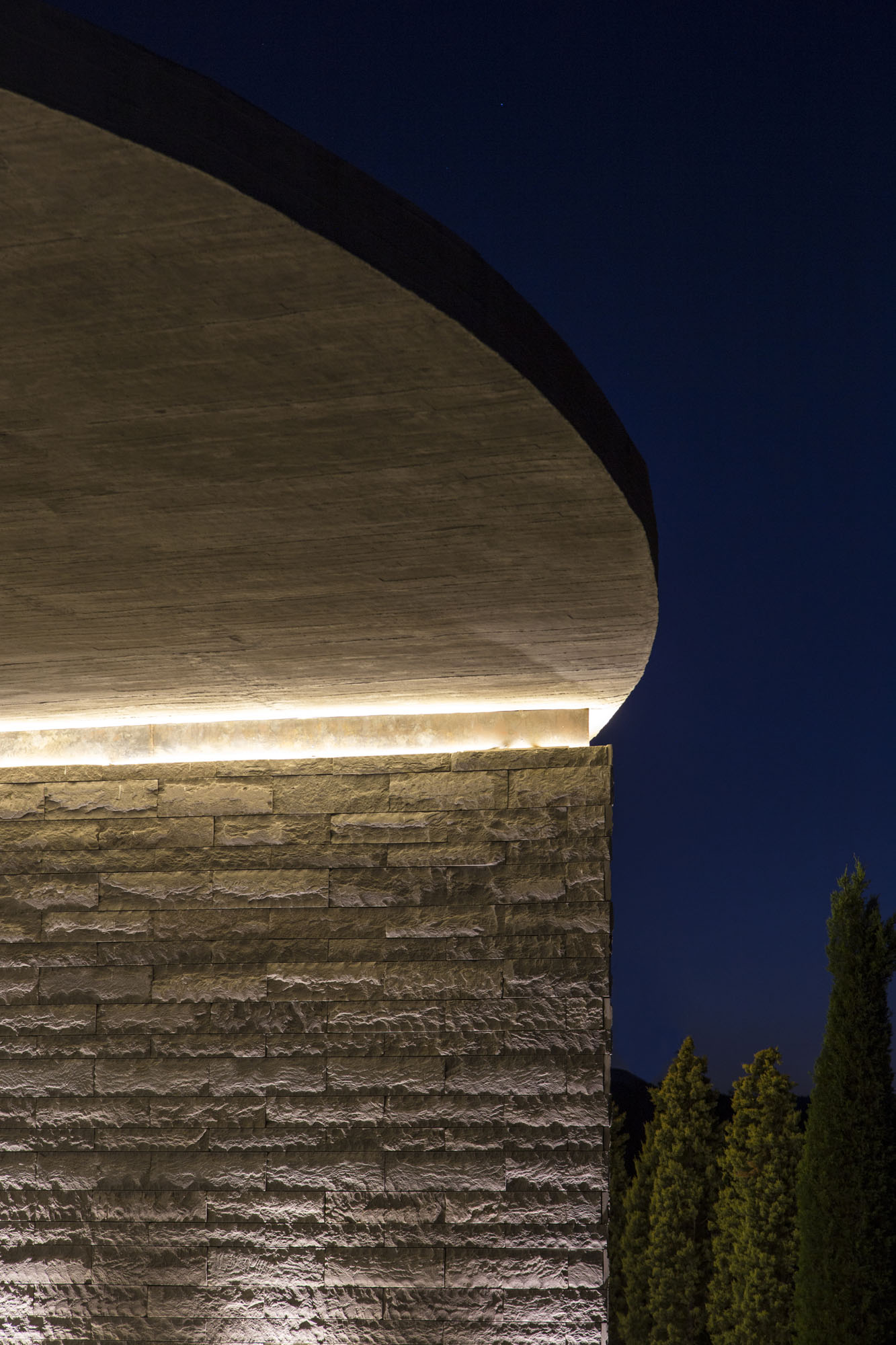 Artstone | The Farm Of 38° 30°