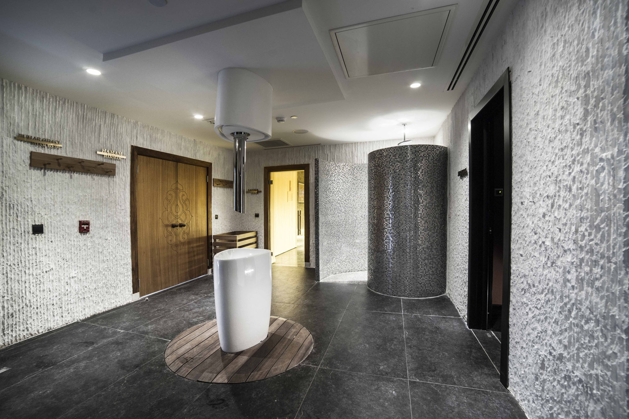 Artstone | Ramada Hotel