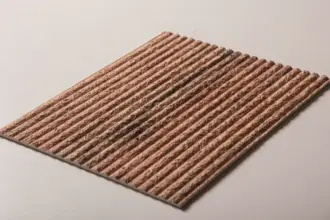 Artstone | Toprak tonlu, derin çizgisel oluklara sahip Heebon Travertine mineral bazlı dekoratif 3D duvar paneli
