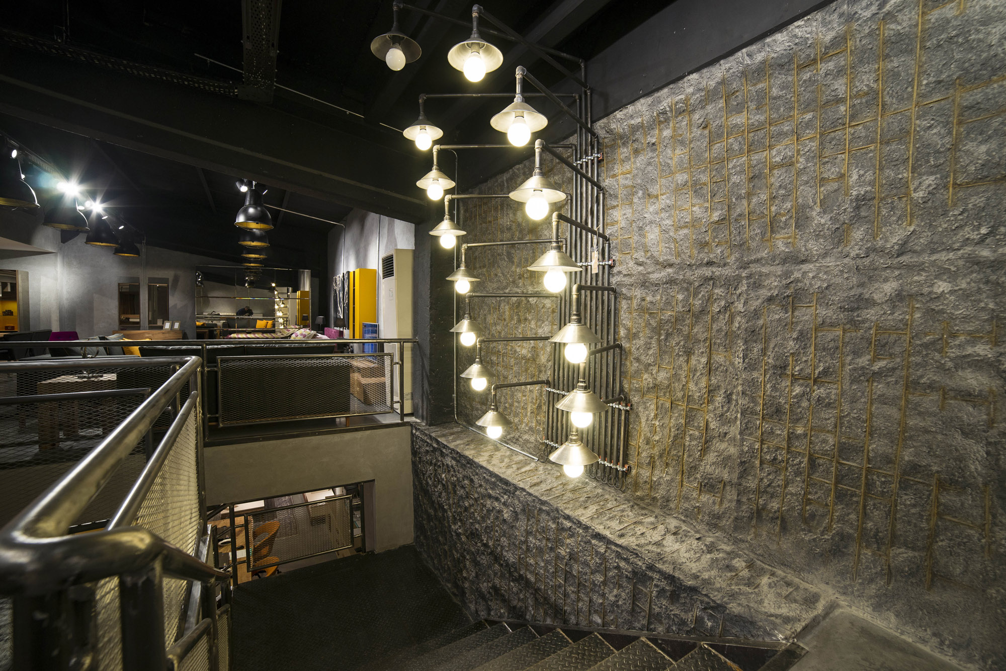 Ruina Wall Panel