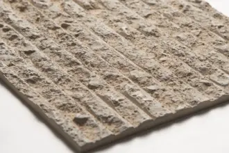 Artstone | Doğal taş katmanlarını andıran gölgeli ve derin dokulu Rokkit dekoratif 3D duvar paneli