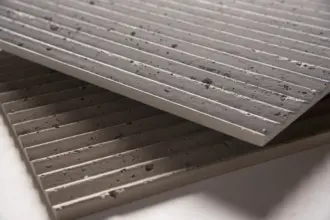 Artstone | Tricorn gri mineral bazlı geometrik 3D duvar paneli örnekleri