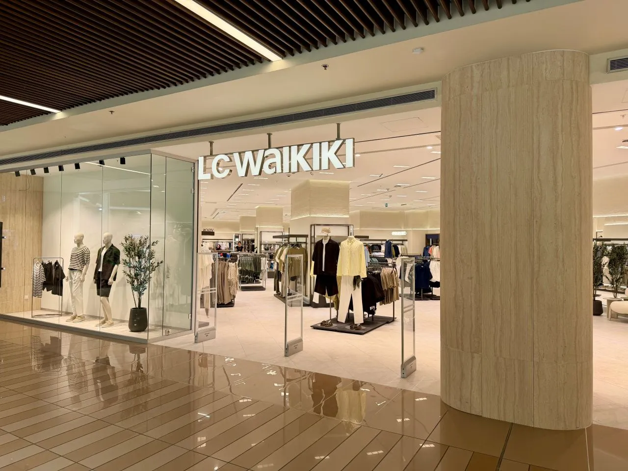 Artstone | LC Waikiki