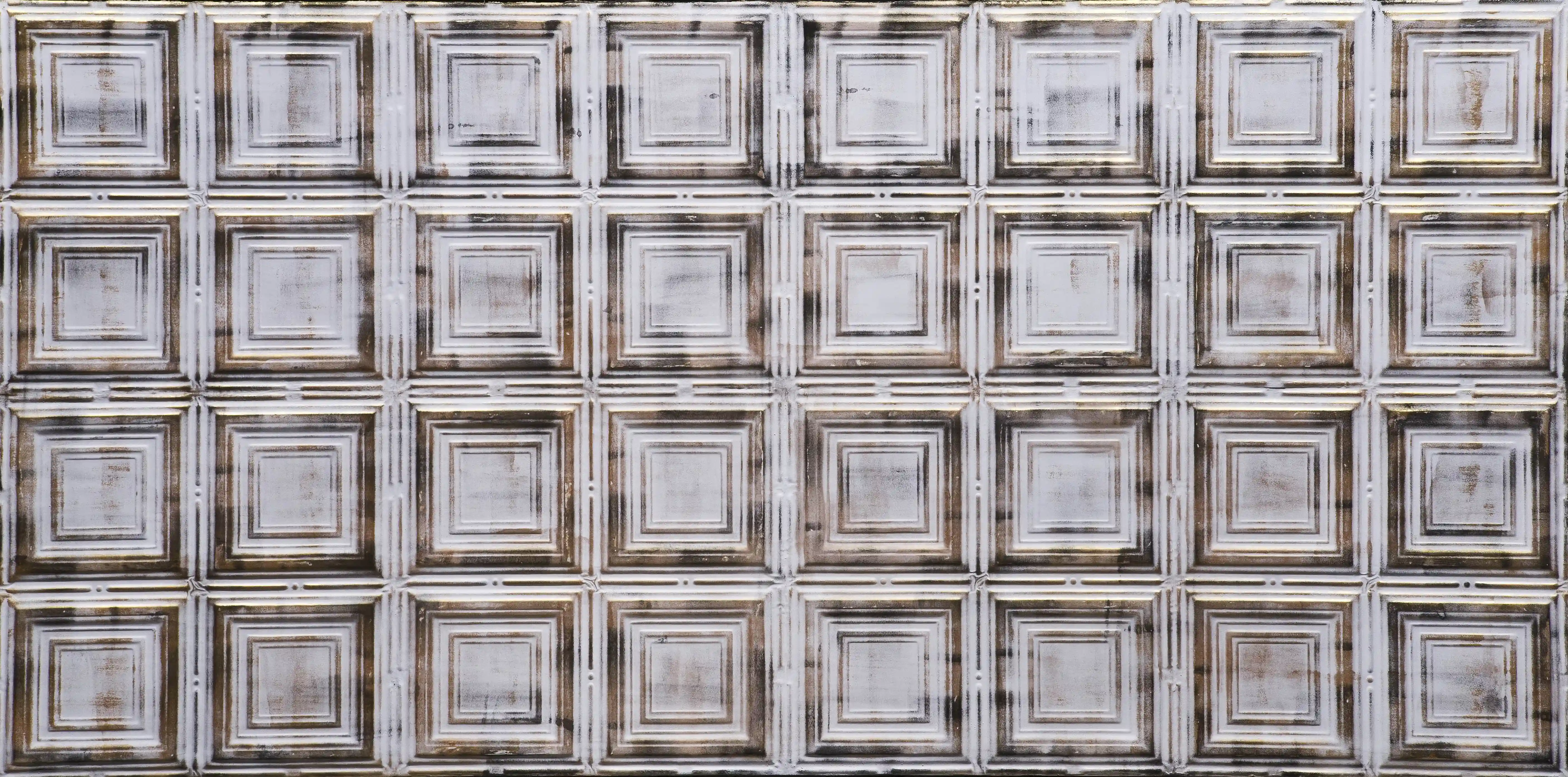 Grenier - Panel Detail