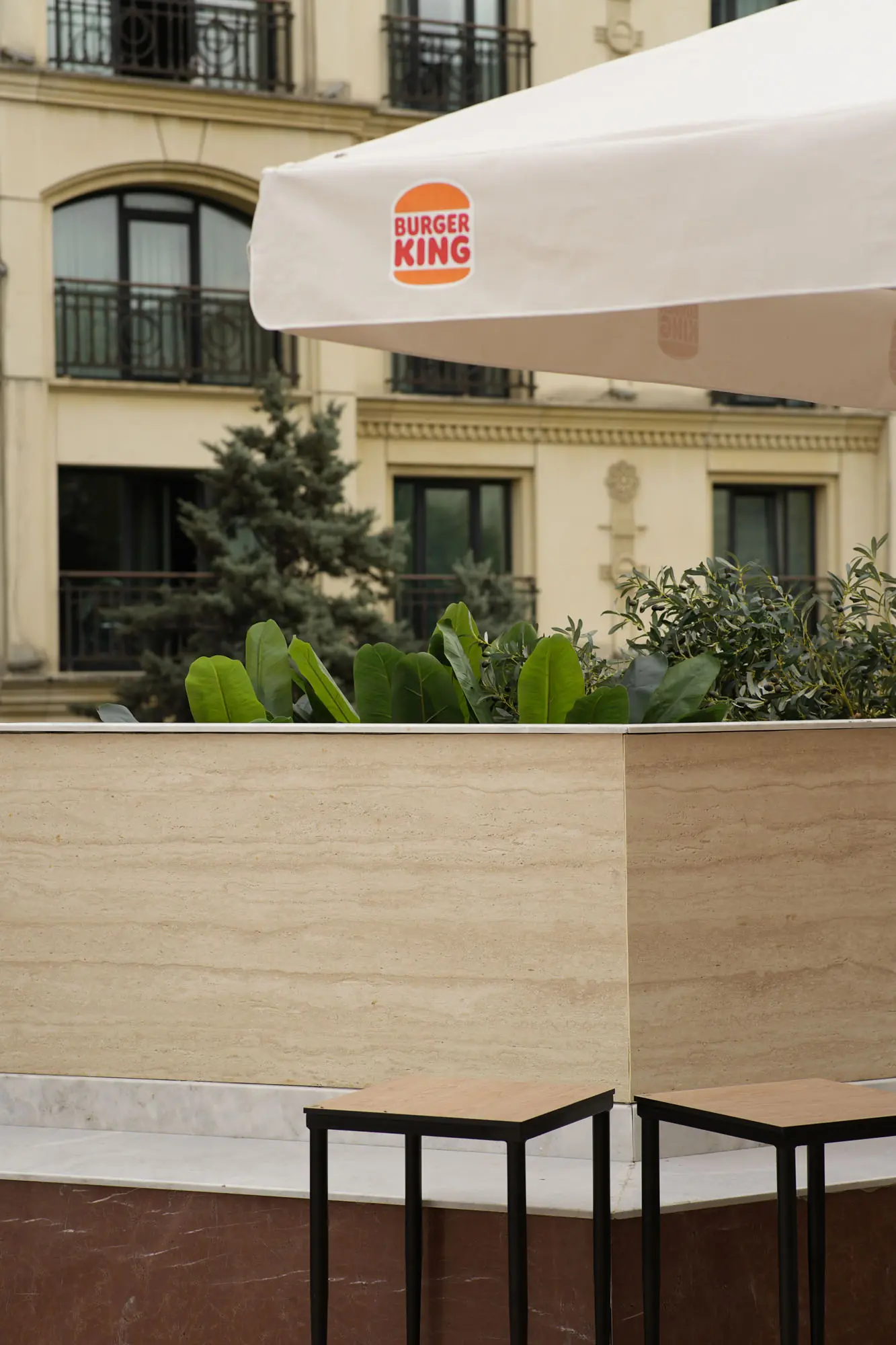 Artstone | Burger King Projesi Duvar Paneli uygulaması