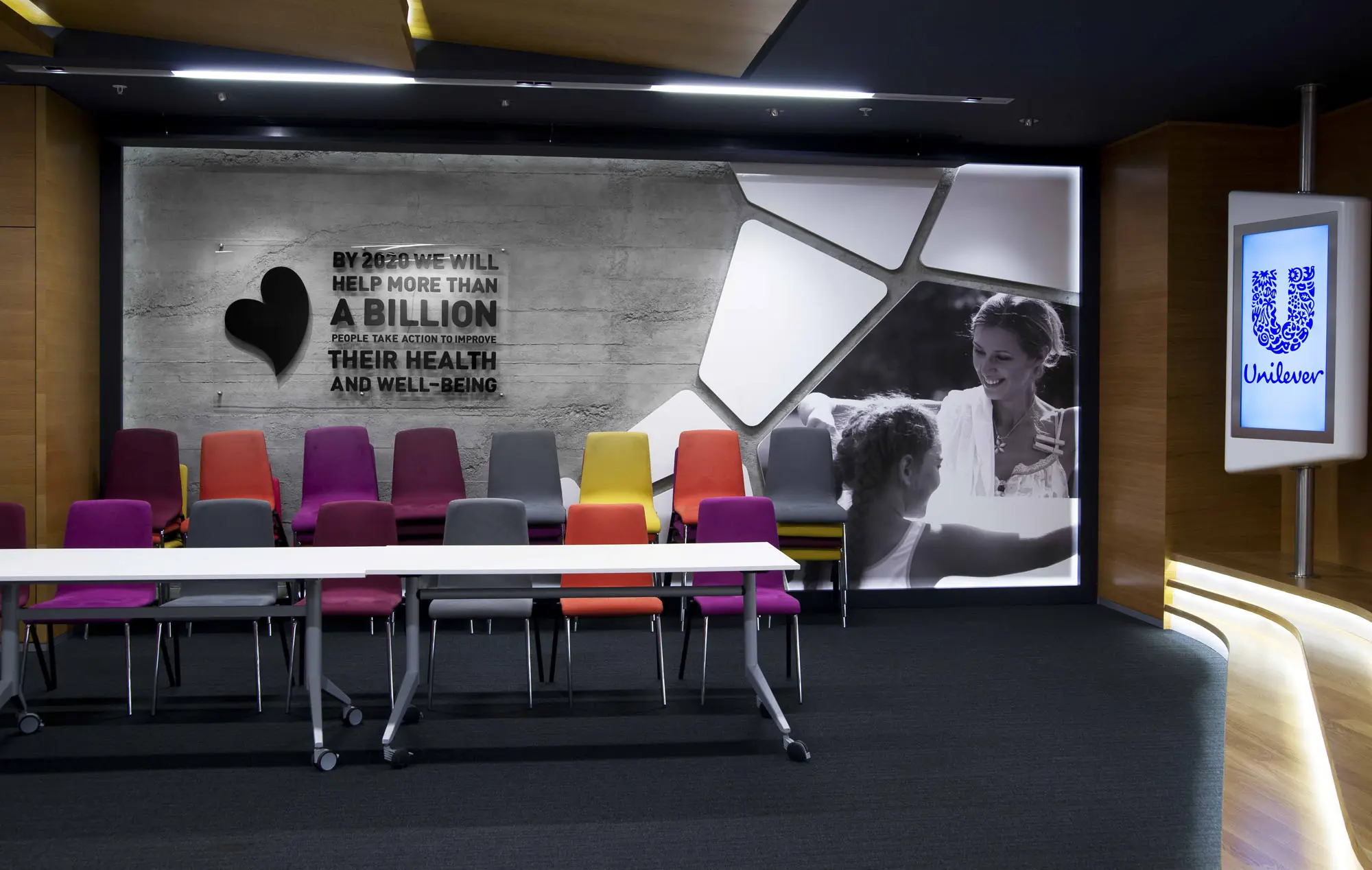 Artstone | Unilever HQ Duvar Paneli Uygulaması.