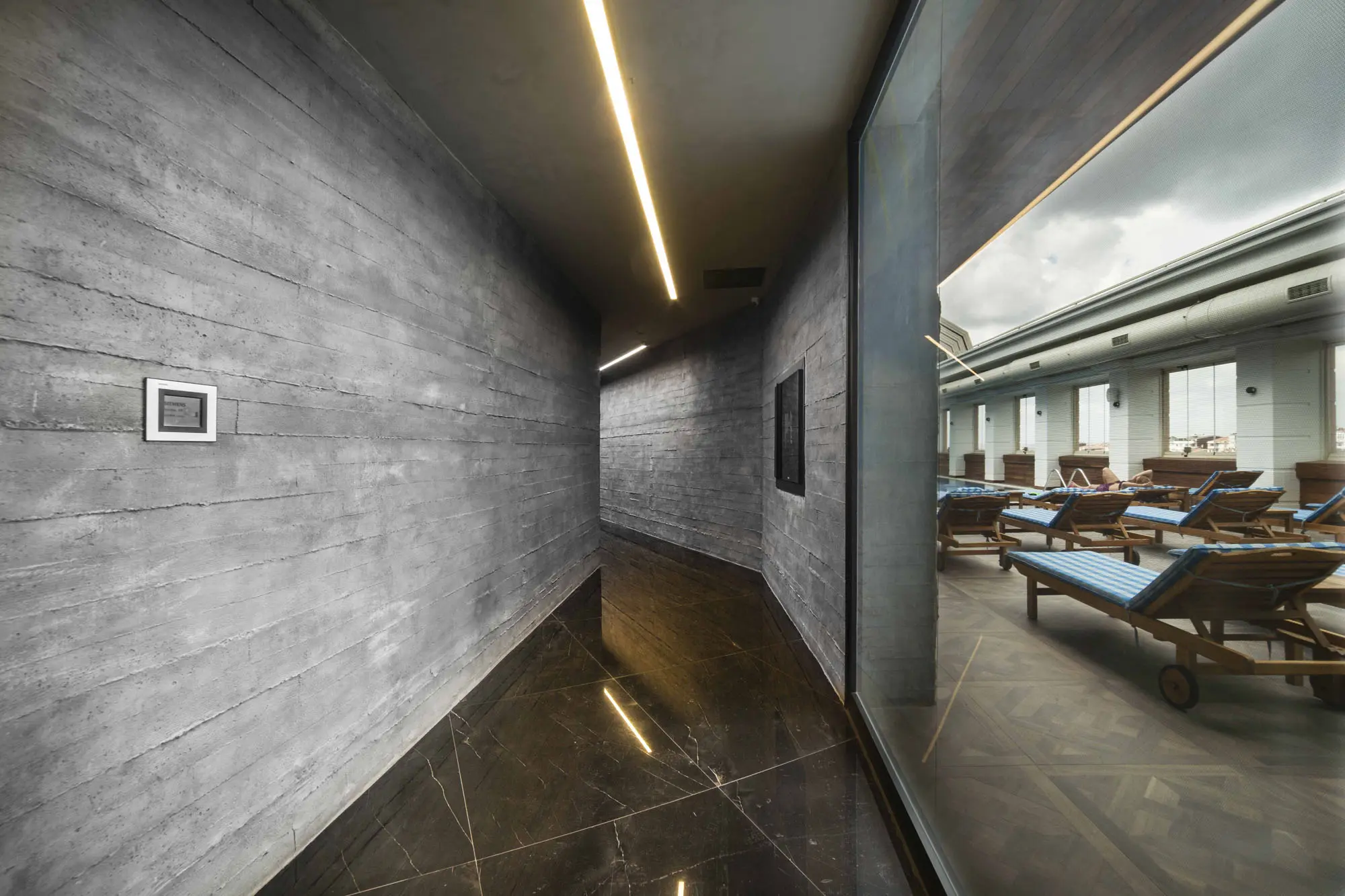Artstone | Ramada Hotel Duvar Paneli Uygulaması.