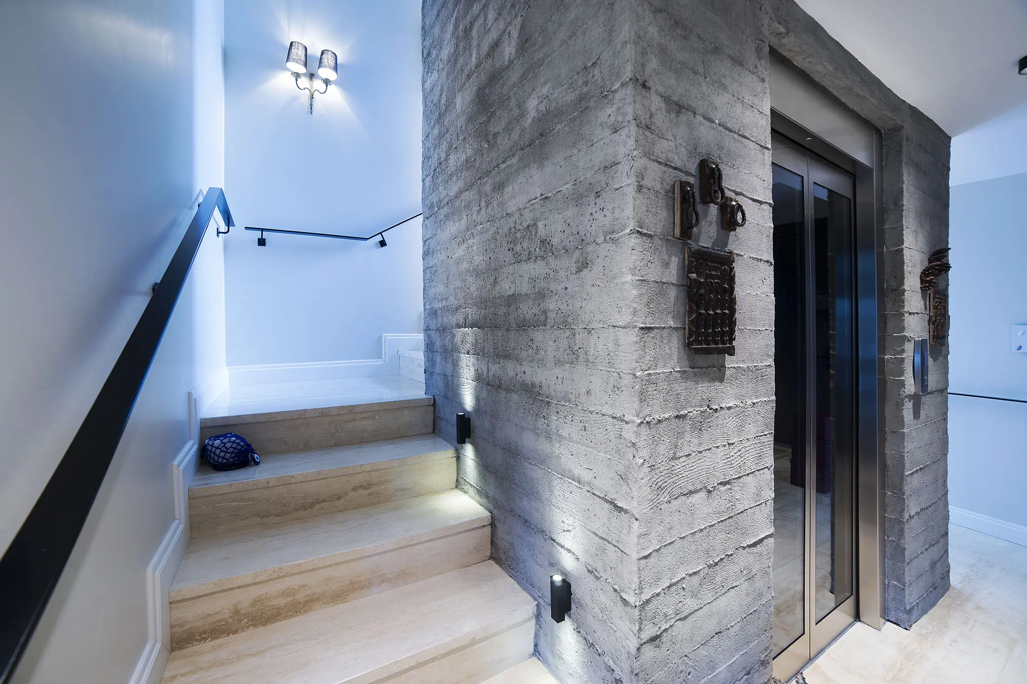 Artstone | T.K House Duvar Paneli Uygulaması.