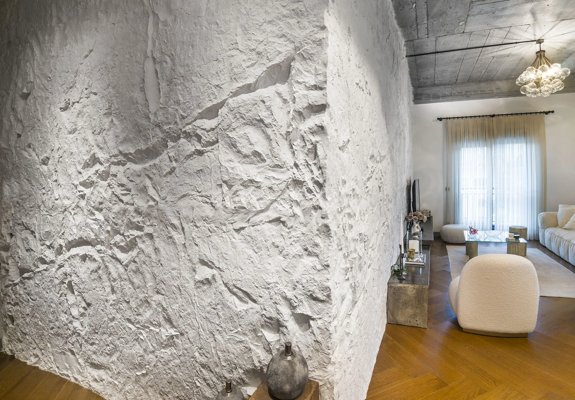 Artstone | Seba Emirgan Apartments Duvar Paneli Uygulaması.