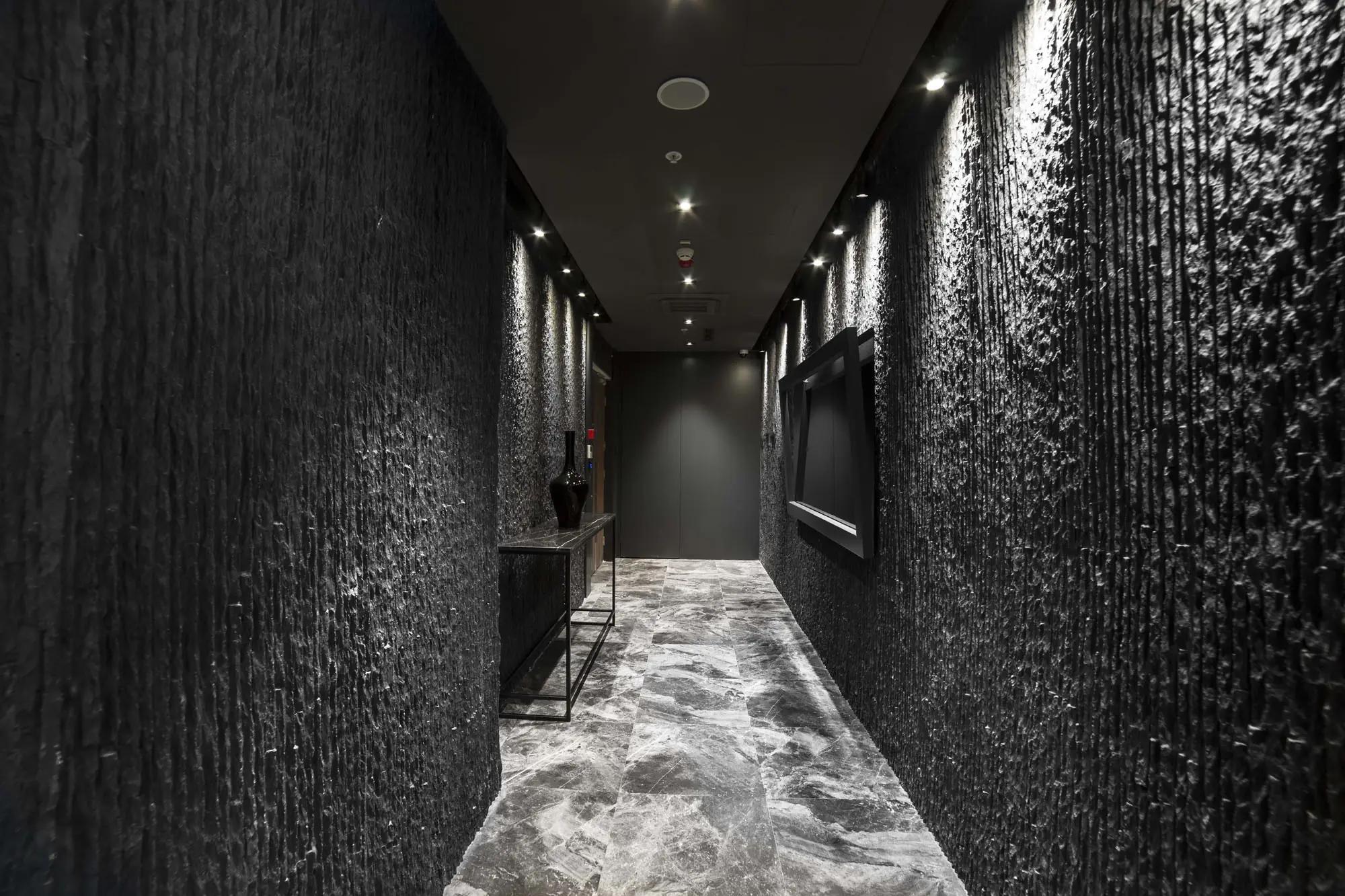 Artstone | Wall Panel application in Seba Boulevard D14