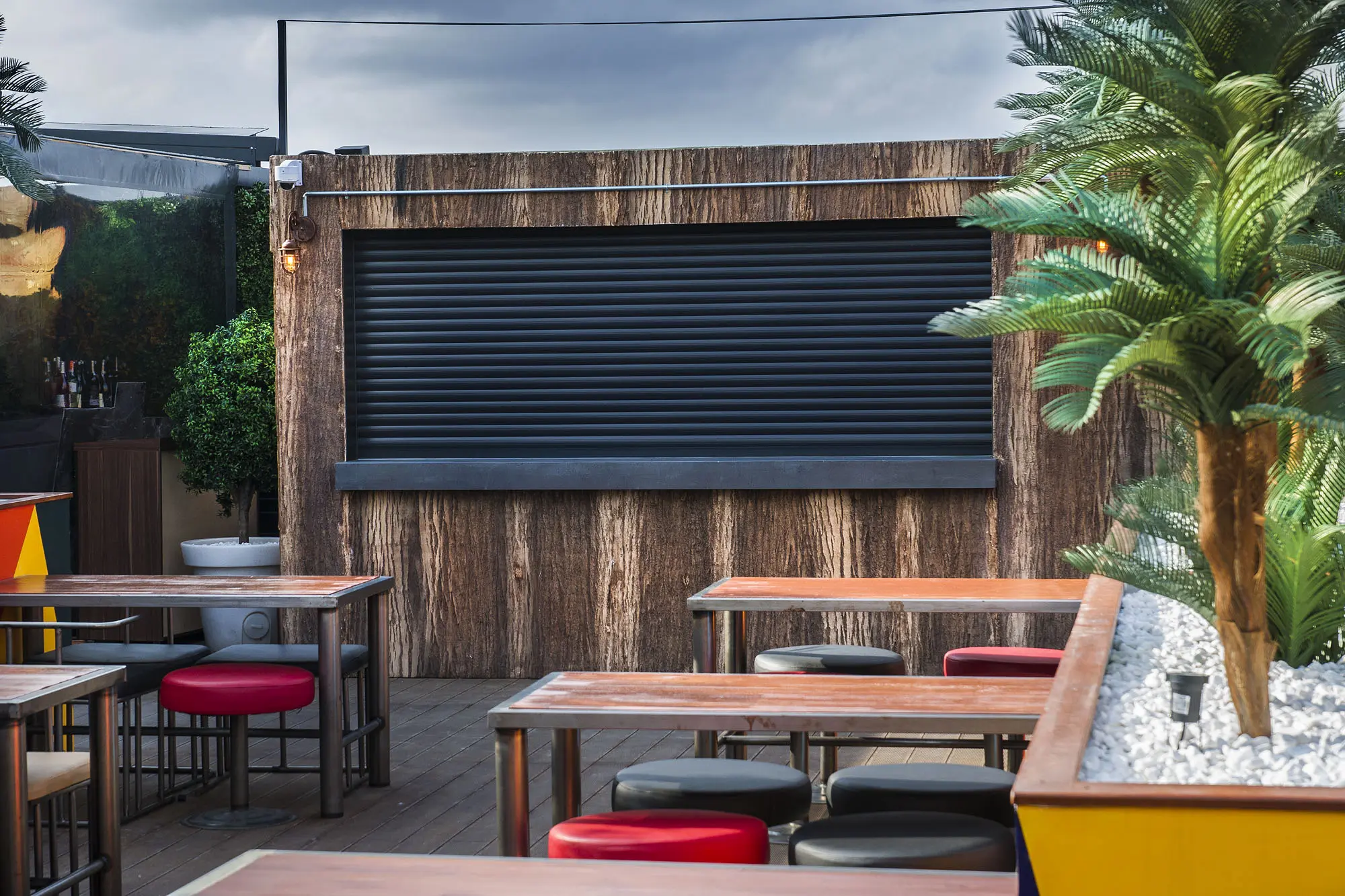 Artstone | Dorock XL Rooftop Duvar Paneli Uygulaması.