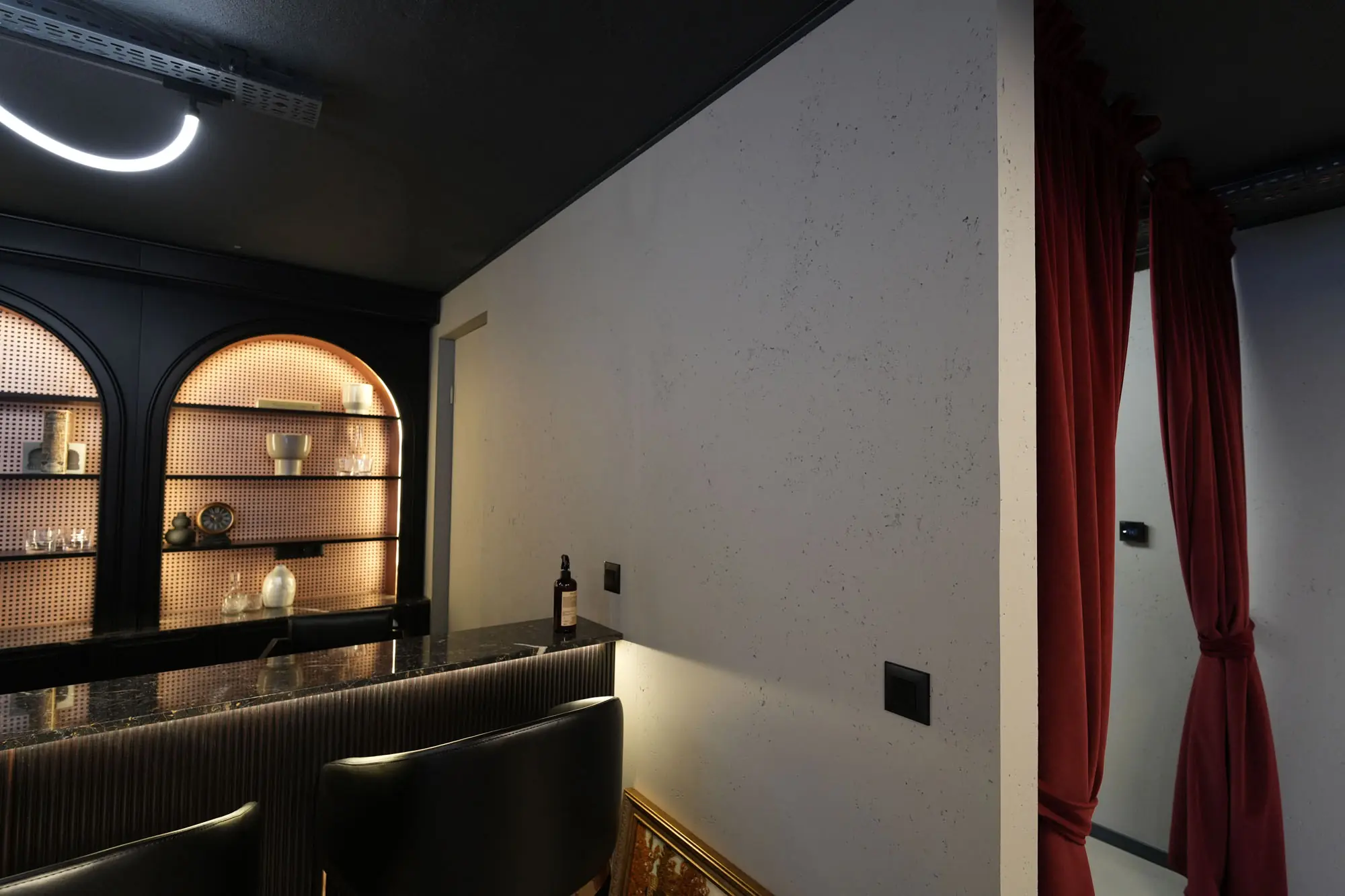 Artstone | Ersan Diamond Showroom Duvar Paneli Uygulaması.