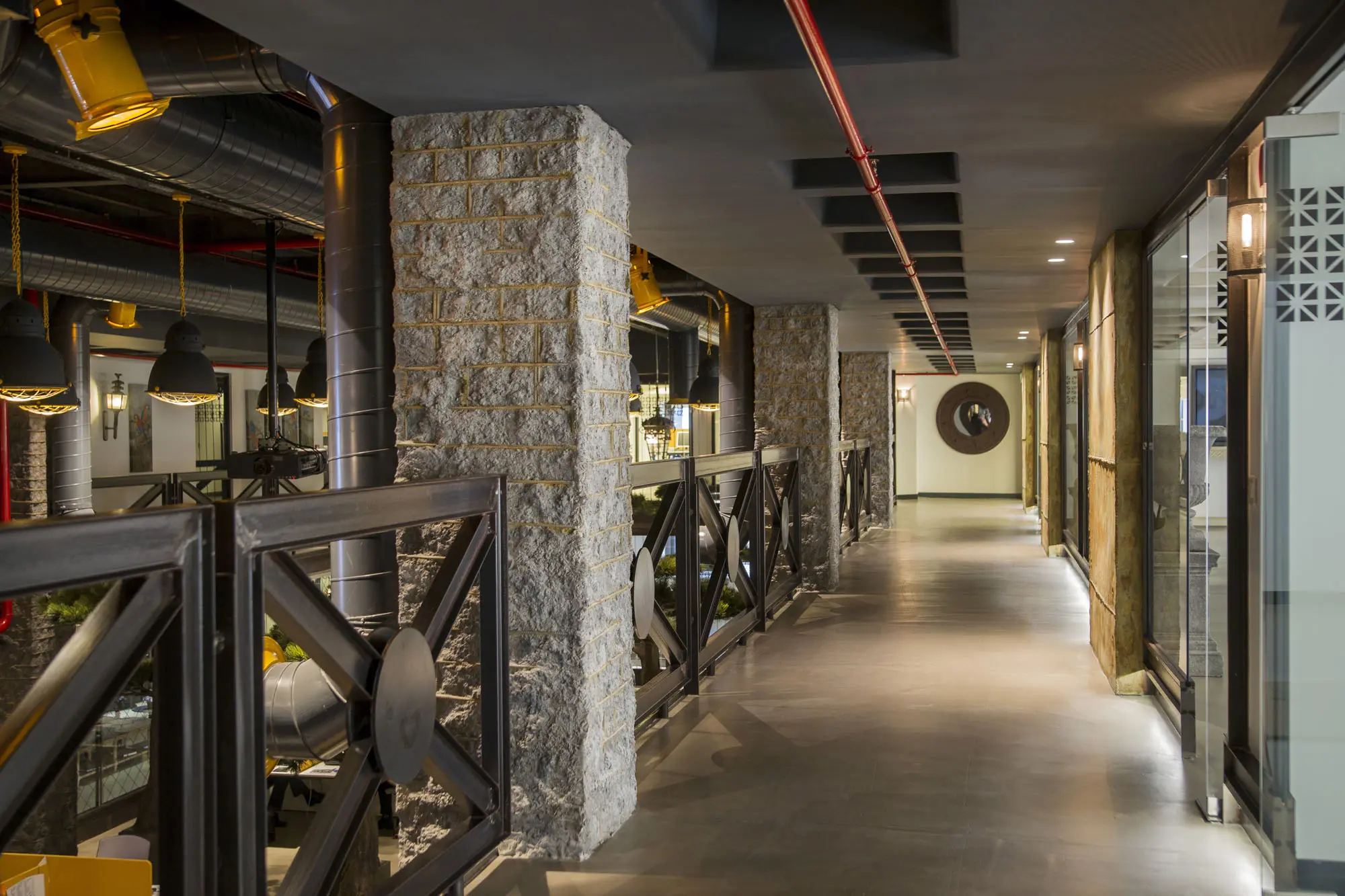 Artstone | Figür Tourism HQ Duvar Paneli Uygulaması.