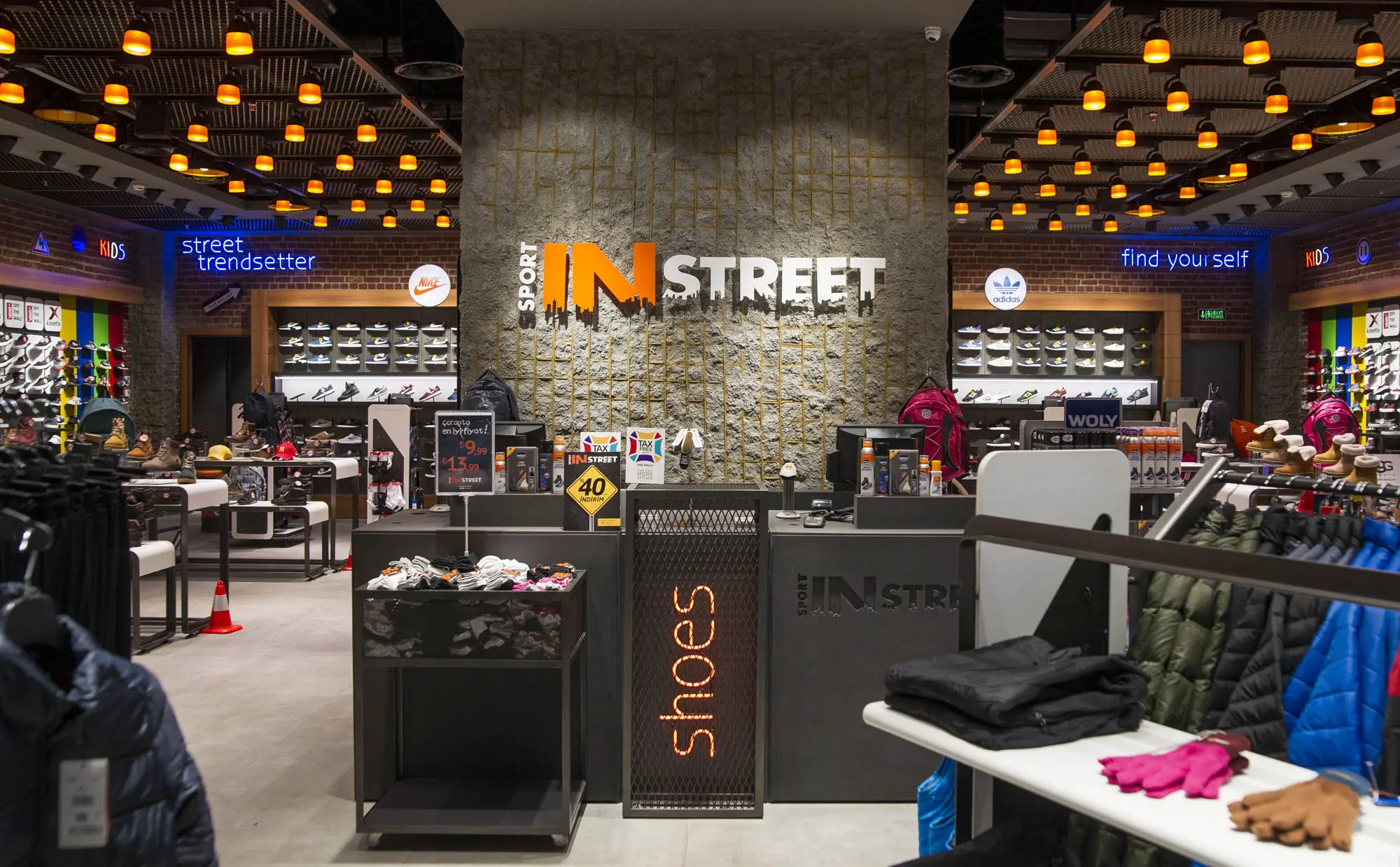 Artstone | In Street Duvar Paneli Uygulaması.