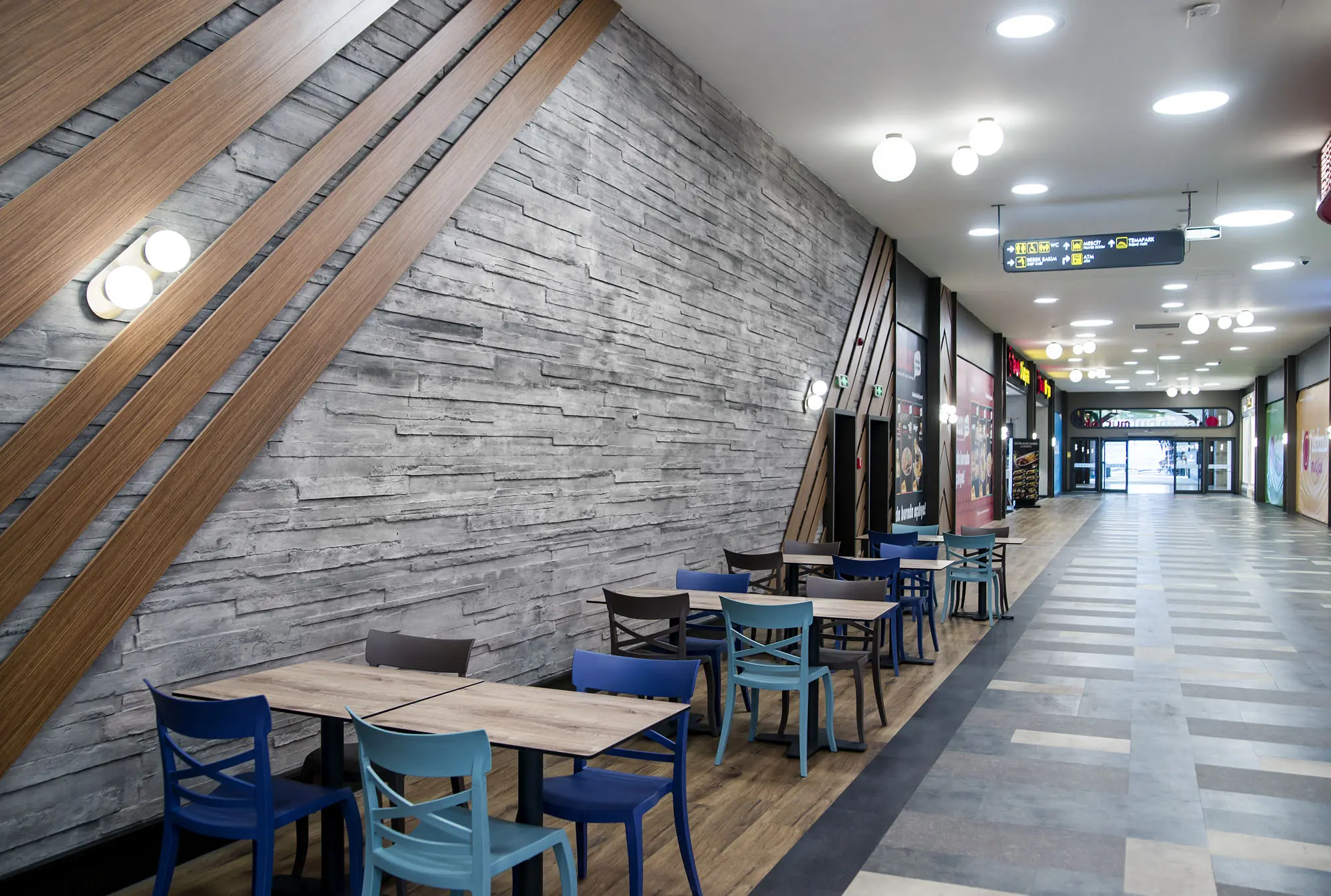 Artstone | Isfanbul Alışveriş Merkezi Duvar Paneli Uygulaması.