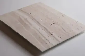 Artstone | Myra Travertine gözenekli doğal traverten dokulu duvar kaplama detayı