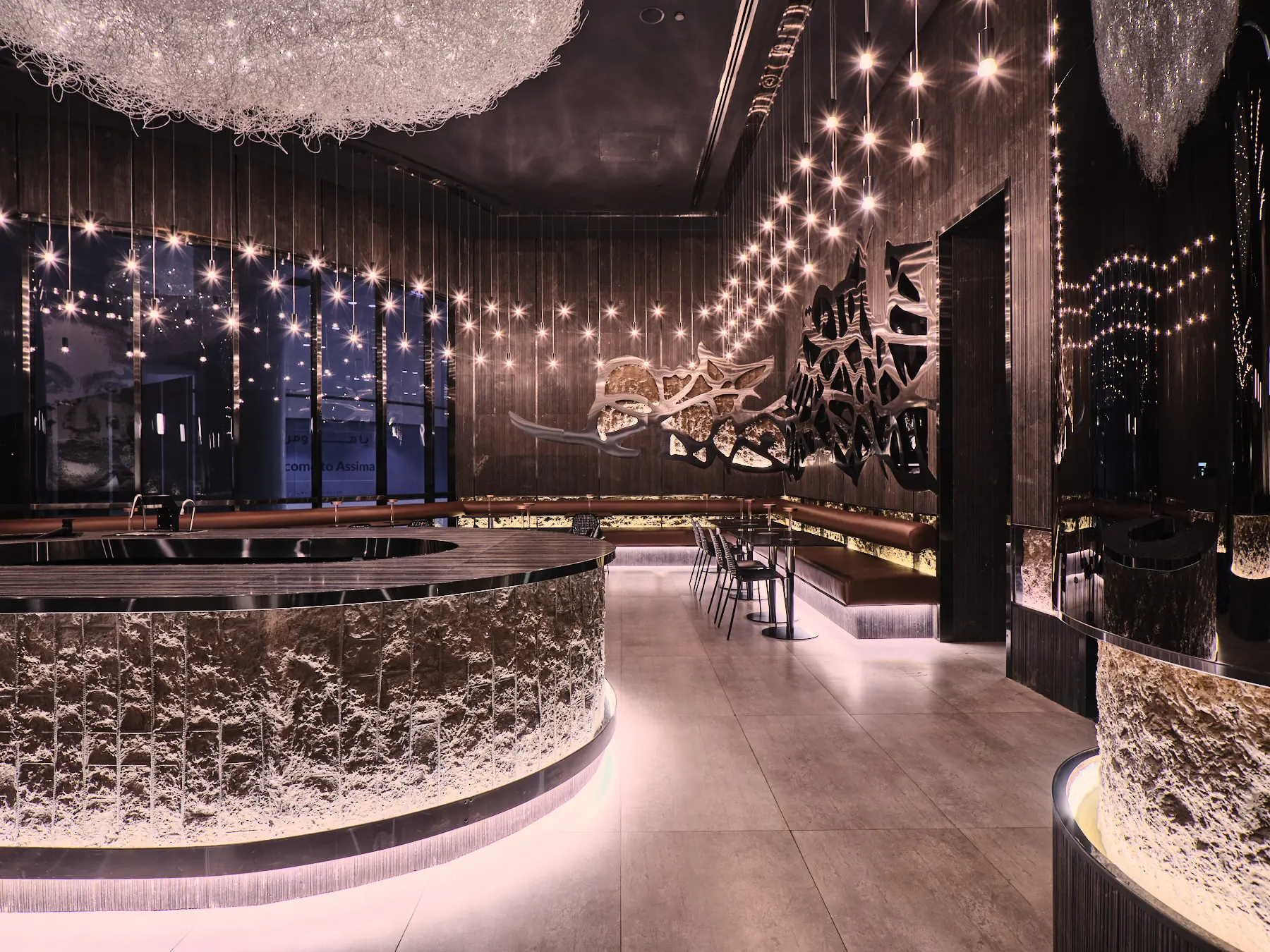 Artstone | Artstone decorative wall surfaces in the interior of MJ Restaurant Kuwait
