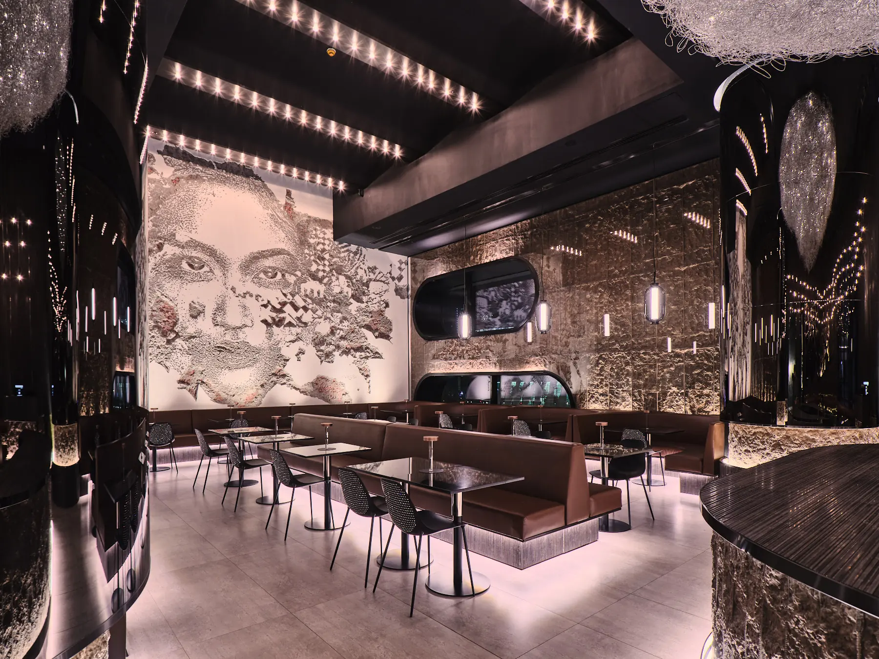 Artstone | Artstone decorative wall surfaces in the interior of MJ Restaurant Kuwait